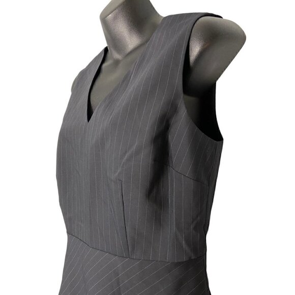 Ann Taylor Pinstripe Peplum Sleeveless Blouse Size 2 - Picture 5 of 6